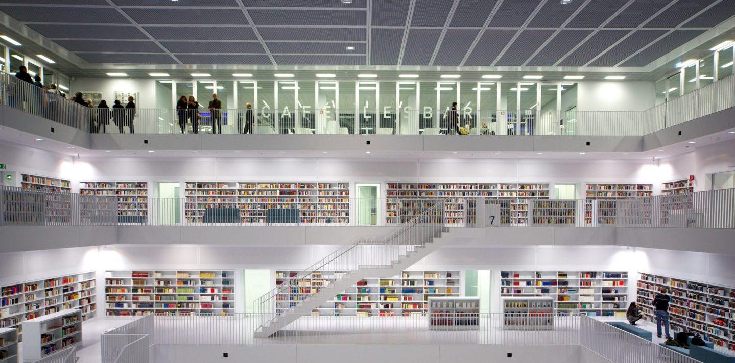 Inside the new Stadtbibliothek am Mailänder Platz in Stuttgart @Thomas Guignard, CC BY-NC-SA 2.0