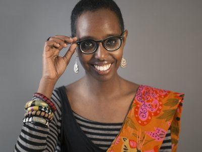 La scrittice Igiaba Scego a colloquio con le alunne e gli alunni dei licei friburghesi